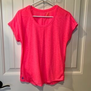 Lilly Pulitzer looks luxletic shirt